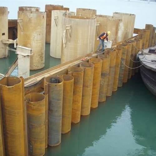 海北钢护筒现场安装